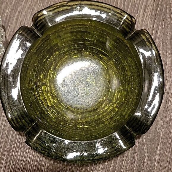 Vintage Anchor Hocking Green & Clear Heavy Glass Round Ashtrays Birds Nest MCM - Picture 2 of 5